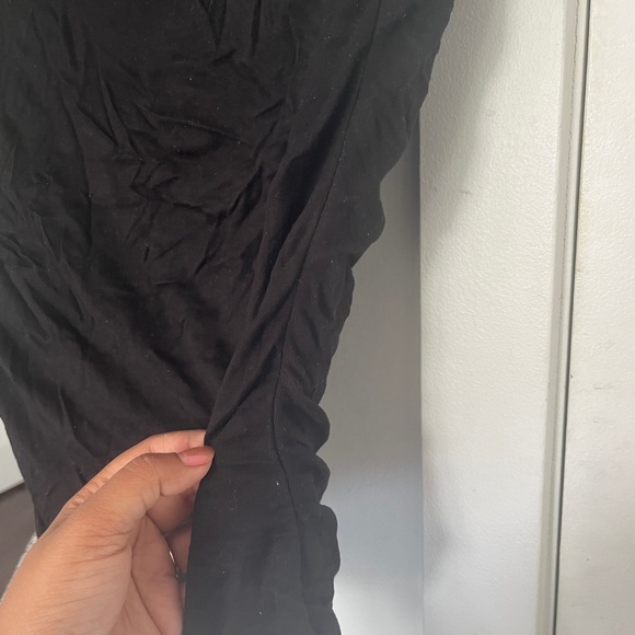 #83 🌺 5/$30 🌺 H&M stretchy ruched black skirt - Picture 5 of 8
